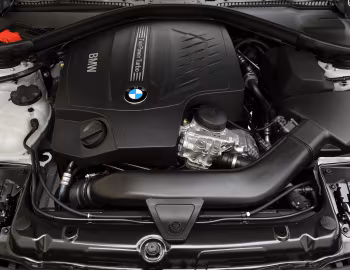 Bajo el capó BMW 435i Coupé Sport Line AT (F32) '2013–16