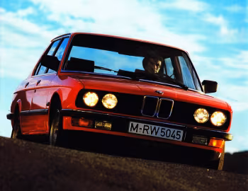 BMW 518 [Japan] (E28) '06.1981–07.1984