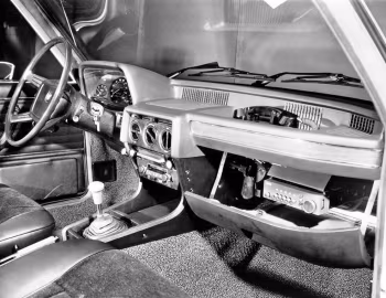 Interior BMW 520 Polizei-Fahrzeug (Е12) '1974–76