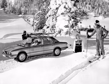 BMW 520/4 Sedan (E12) '05.1976–03.1979