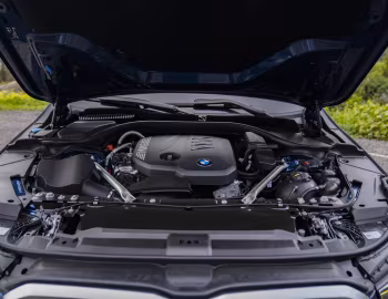 Bajo el capó BMW 520d [Worldwide] (G60) '2023–pr.