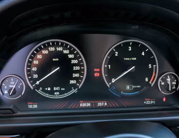 Panel frontal BMW 520d EfficientDynamics Edition [Worldwide] (F10) '2011–13