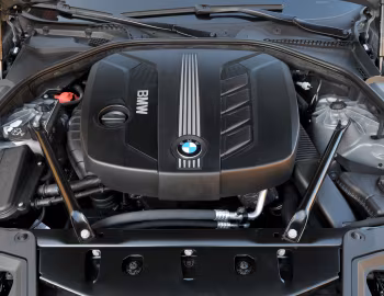Bajo el capó BMW 520d EfficientDynamics Edition [Worldwide] (F10) '2011–13