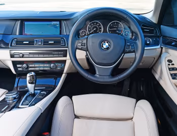 Panel frontal BMW 520d Sedan Luxury Line [UK-spec] (F10) '2013–01.2017