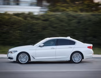 BMW 520d Sedan Luxury Line [Worldwide] (G30) '2017–20