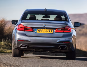 BMW 520d Sedan M Sport [UK-spec] (G30) '2017–20