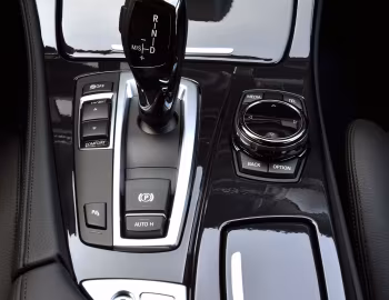 Інтэр'ер BMW 520d Touring [Worldwide] (F11) '2013–17
