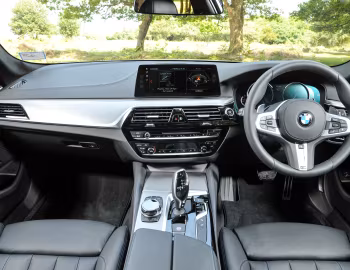 Panel frontal BMW 520d Touring M Sport [UK-spec] (G31) '2017–20