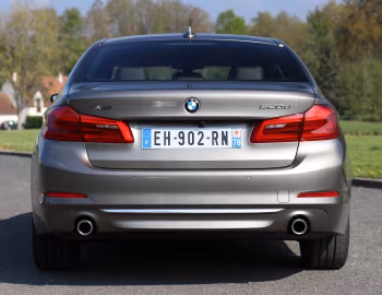 BMW 520d xDrive Sedan Luxury Line [Worldwide] (G30) '2017–20