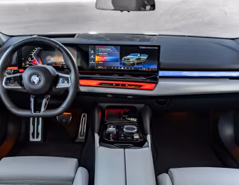 Panel frontal BMW 520i M Sport [Middle East] (G60) '2023–pr.