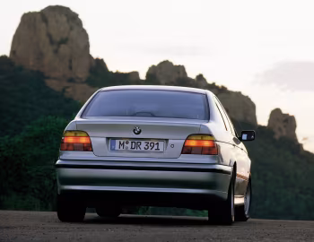 BMW 520i Sedan [Worldwide] (E39) '1996–2000