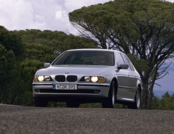 BMW 520i Sedan [Worldwide] (E39) '1996–2000