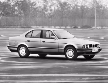 BMW 520i Sedan [Worldwide] (E34) '1989–95