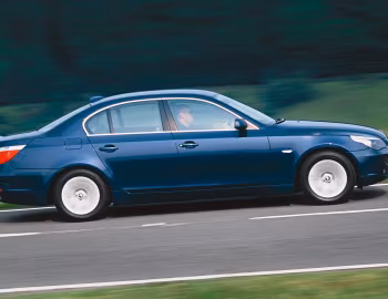 BMW 520i Sedan [UK-spec] (E60) '2003–05