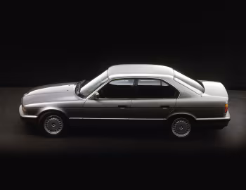 BMW 520i Sedan [Worldwide] (E34) '12.1987–95