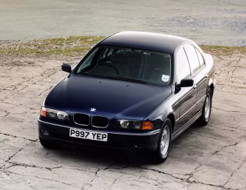 BMW 520i Sedan [UK-spec] (E39) '1996–2000