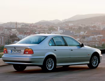 BMW 520i Sedan [Worldwide] (E39) '2000–03
