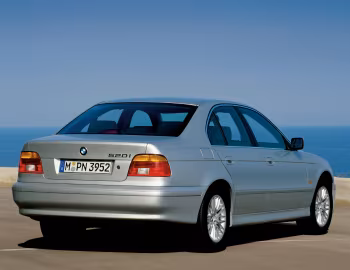 BMW 520i Sedan [Worldwide] (E39) '2000–03
