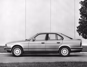 BMW 520i Sedan [Worldwide] (E34) '1989–95
