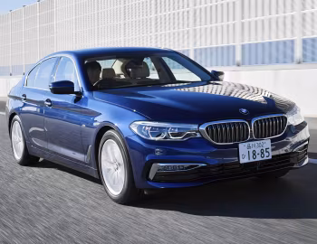 BMW 523d Sedan Luxury Line [Japan] (G30) '2017–20