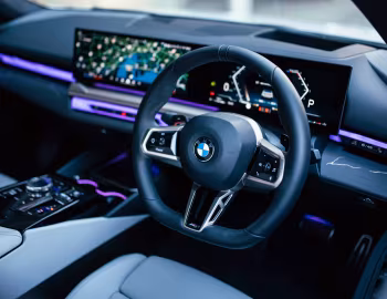 Panel frontal BMW 523d xDrive M Sport [Japan] (G60) '2024–pr.