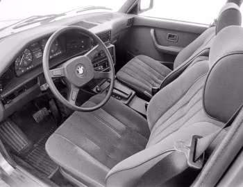 Інтэр'ер 1984–87 BMW 524td [North America] (E28) '09.1983–12.1987