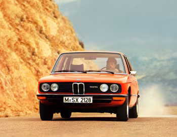 BMW 525 Sedan [Worldwide] (E12) '06.1973–08.1976