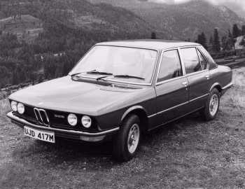 BMW 525 Sedan [UK-spec] (E12) '11.1973–08.1976