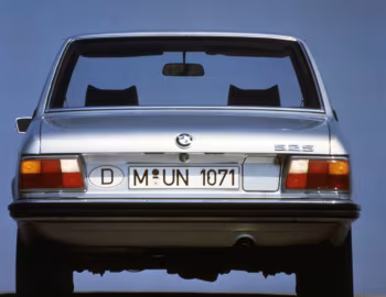 BMW 525 Sedan [Worldwide] (E12) '06.1973–08.1976