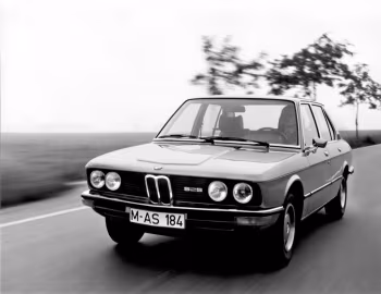 BMW 525 Sedan [Worldwide] (E12) '06.1973–08.1976