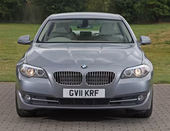 BMW 525d Sedan [UK-spec] (F10) '2010–13
