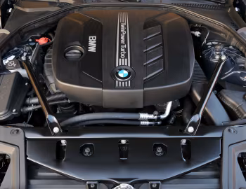 Under The Hood BMW 525d Touring [Worldwide] (F11) '09.2011–13