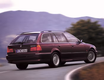 BMW 525d Touring [Worldwide] (E39) '2000–03