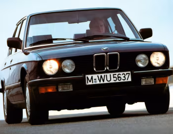 BMW 525e [Worldwide] (E28) '03.1983–12.1987