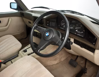 Interior BMW 525e [UK-spec] (E28) '03.1983–12.1987