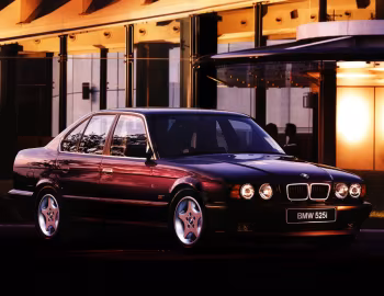 BMW 525i Sedan [Worldwide] (E34) '1994–95