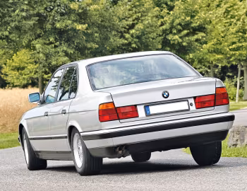 BMW 525i Sedan [Worldwide] (E34) '12.1987–94