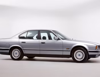 BMW 525i Sedan [UK-spec] (E34) '1994–95