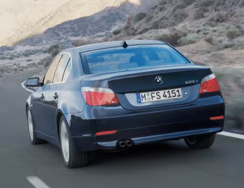 BMW 525i Sedan [Worldwide] (E60) '2003–07