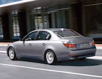 BMW 525i Sedan [Worldwide] (E60) '2003–07