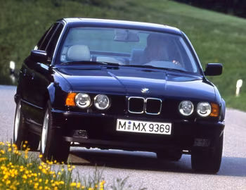 BMW 525iX [Worldwide] (E34) '10.1991–12.1995