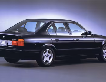 BMW 525i Selection [Japan] (E34) '1995
