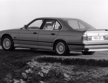 BMW 525i Sport [UK-spec] (E34) '1992–95