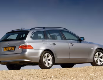BMW 525i Touring [UK-spec] (E61) '2004–07