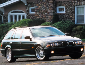 2001–04 BMW 525i Touring [North America] (E39) '2000–04