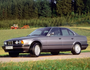 BMW 525iX [Worldwide] (E34) '10.1991–12.1995