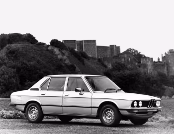 BMW 528 Sedan [UK-spec] (E12) '03.1976–09.1977
