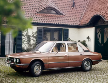 BMW 528 Sedan [Worldwide] (E12) '11.1974–08.1976