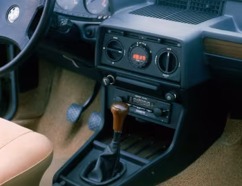 Interior BMW 528i Sedan [EU-spec] (E12) '1978–81