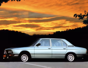 BMW 528i Sedan [South Africa] (E12) '01.1977–83